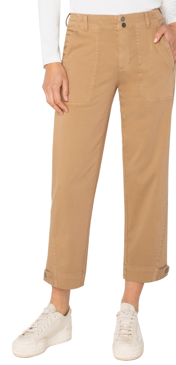 Utility Crop with Tab Hem